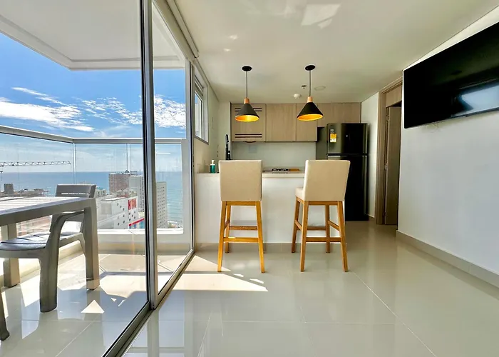 Espectacular Duplex En Bocagrande Con Vista Al Mar Y La Bahia